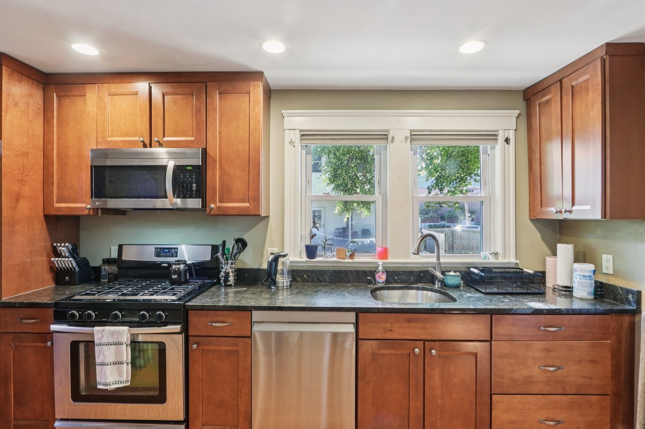 15 Colby St, Medford, MA 02155 - Image 9