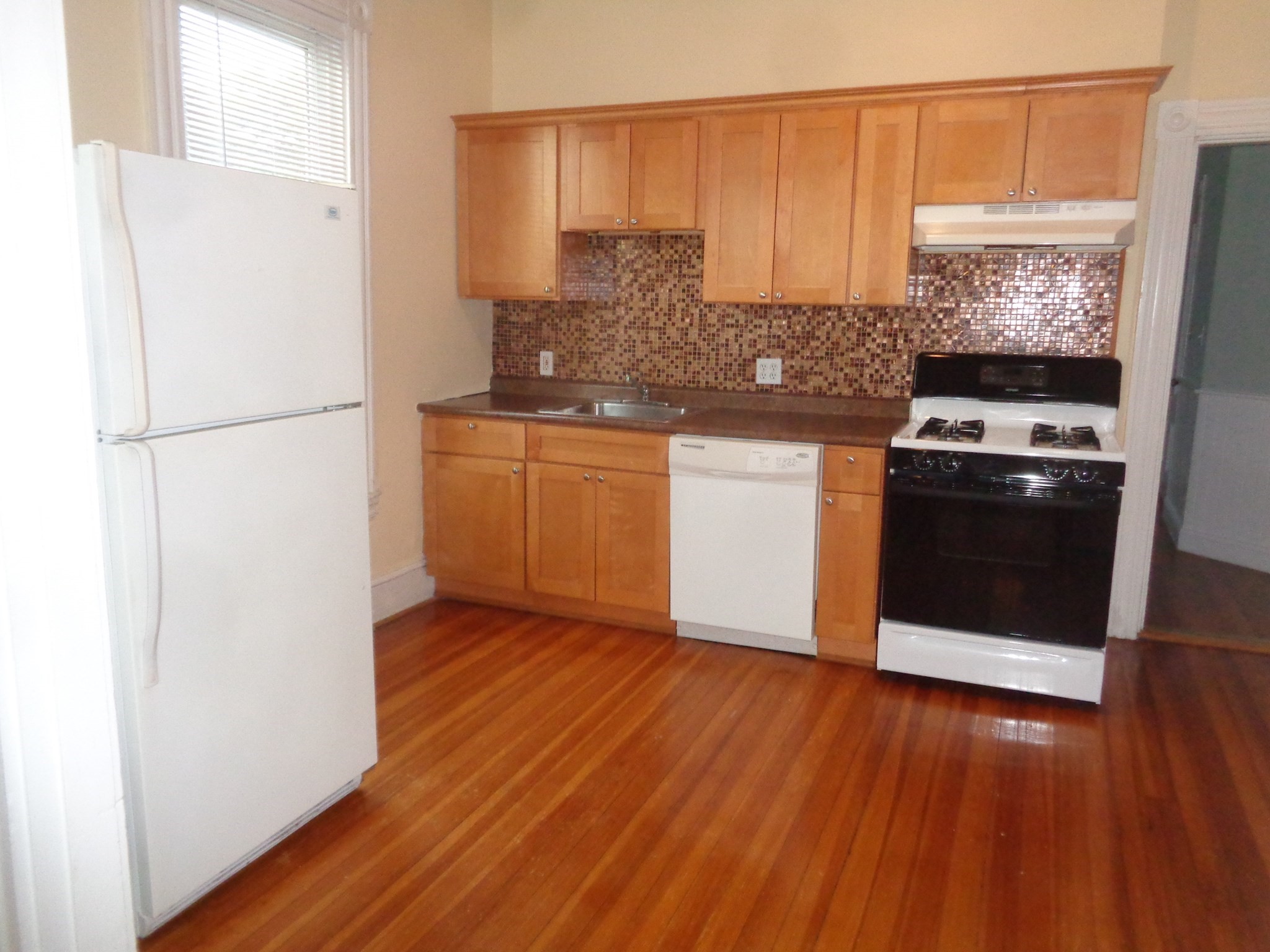 7 Bond Street, Somerville, MA 02145 - Image 4