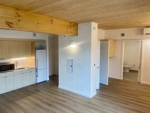 154 Broadway, Apt 210