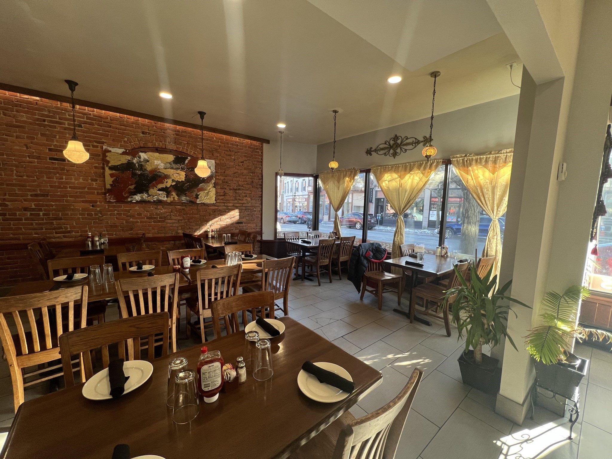 123 Main St, Brookline, MA 02445 - Image 1