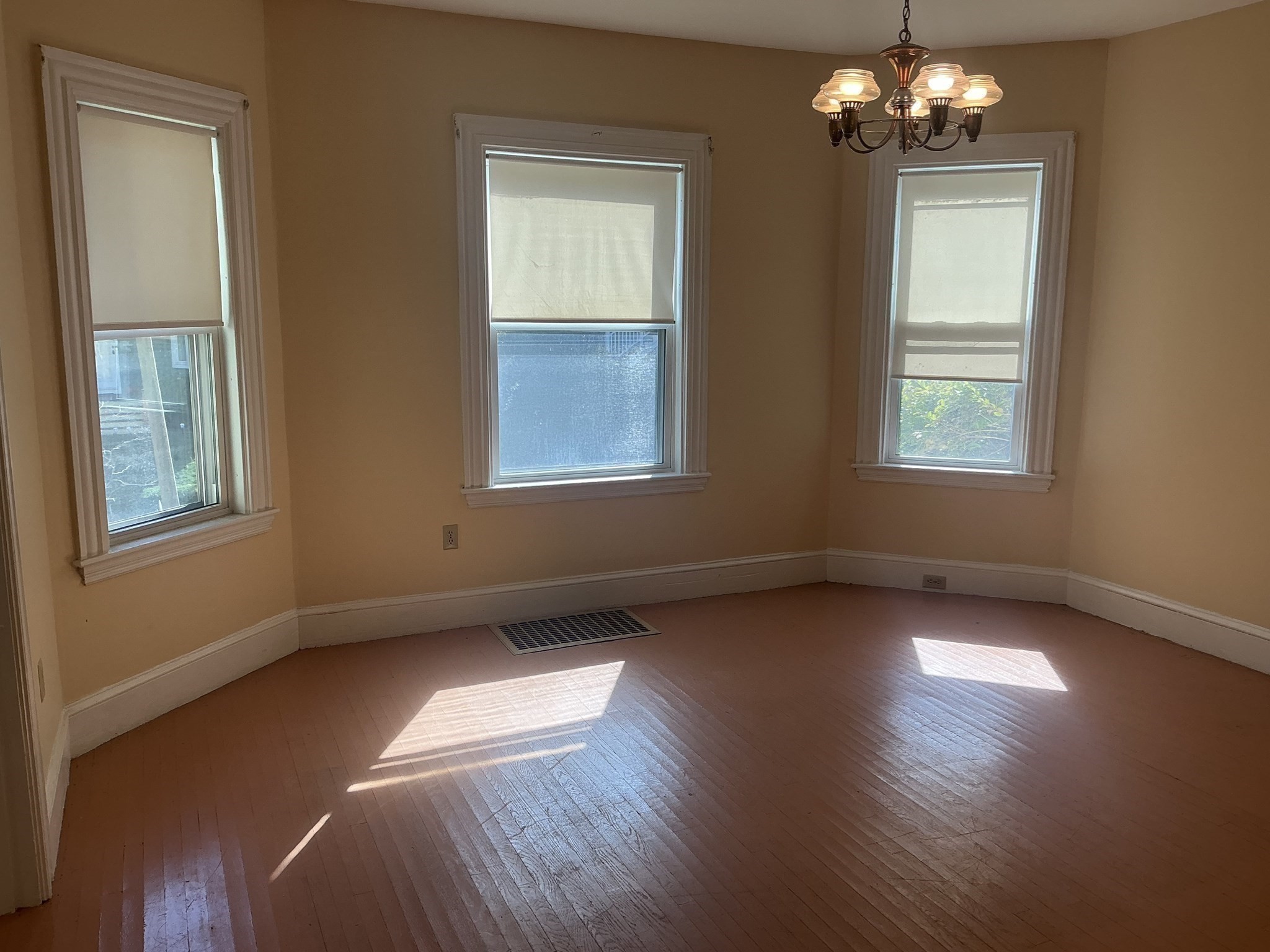 95 Newburg St, Roslindale, Boston, MA 02131 - Image 11