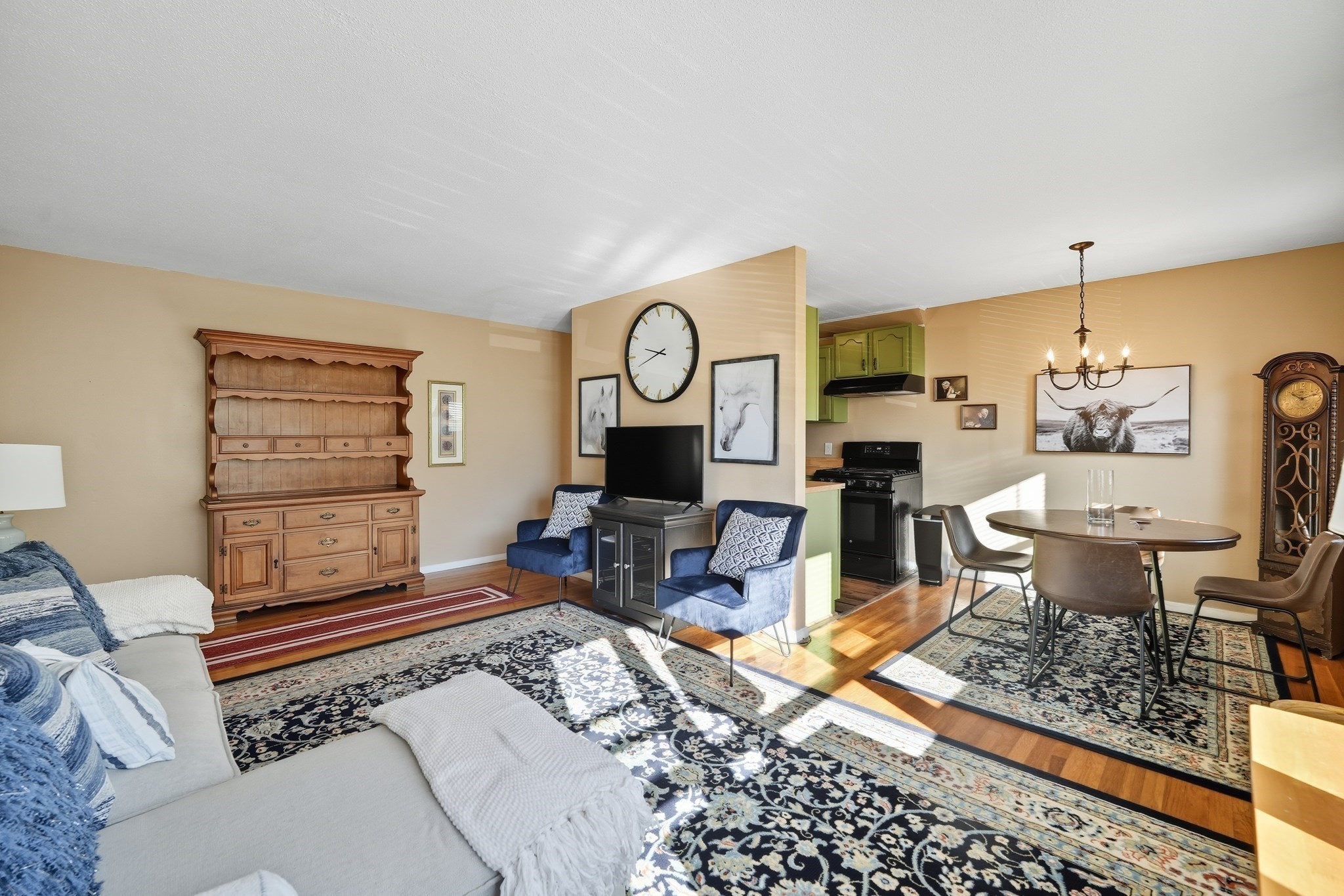 124 Regency Park Dr Unit 124, Agawam, MA 01001 - Image 2