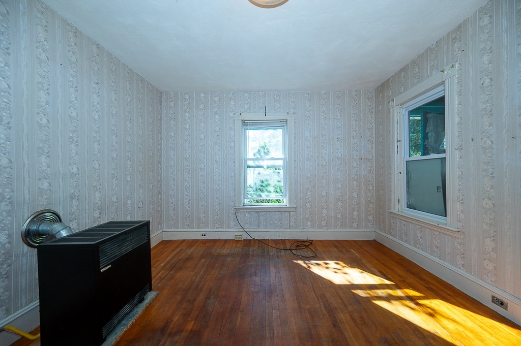 91 Fox St, Worcester, MA 01604 - Image 20