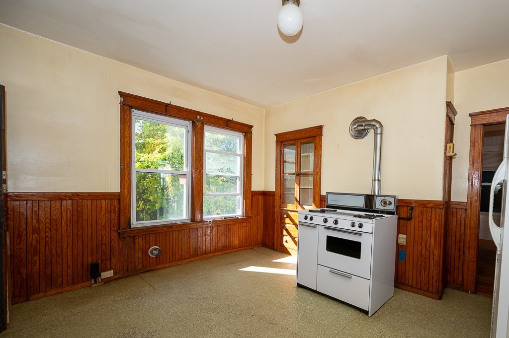 91 Fox St, Worcester, MA 01604 - Image 24