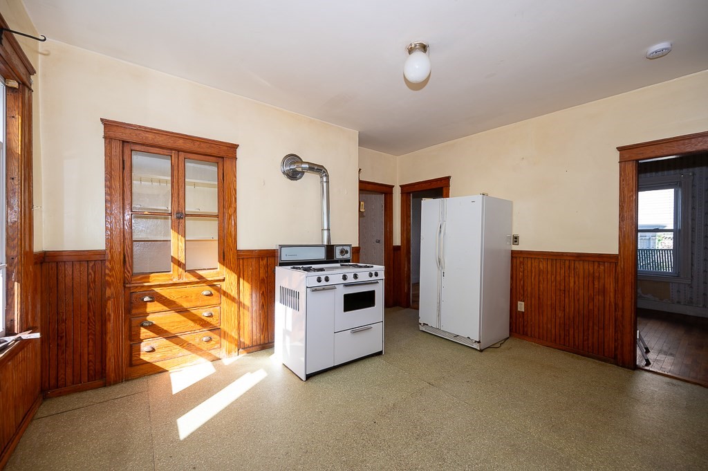 91 Fox St, Worcester, MA 01604 - Image 25