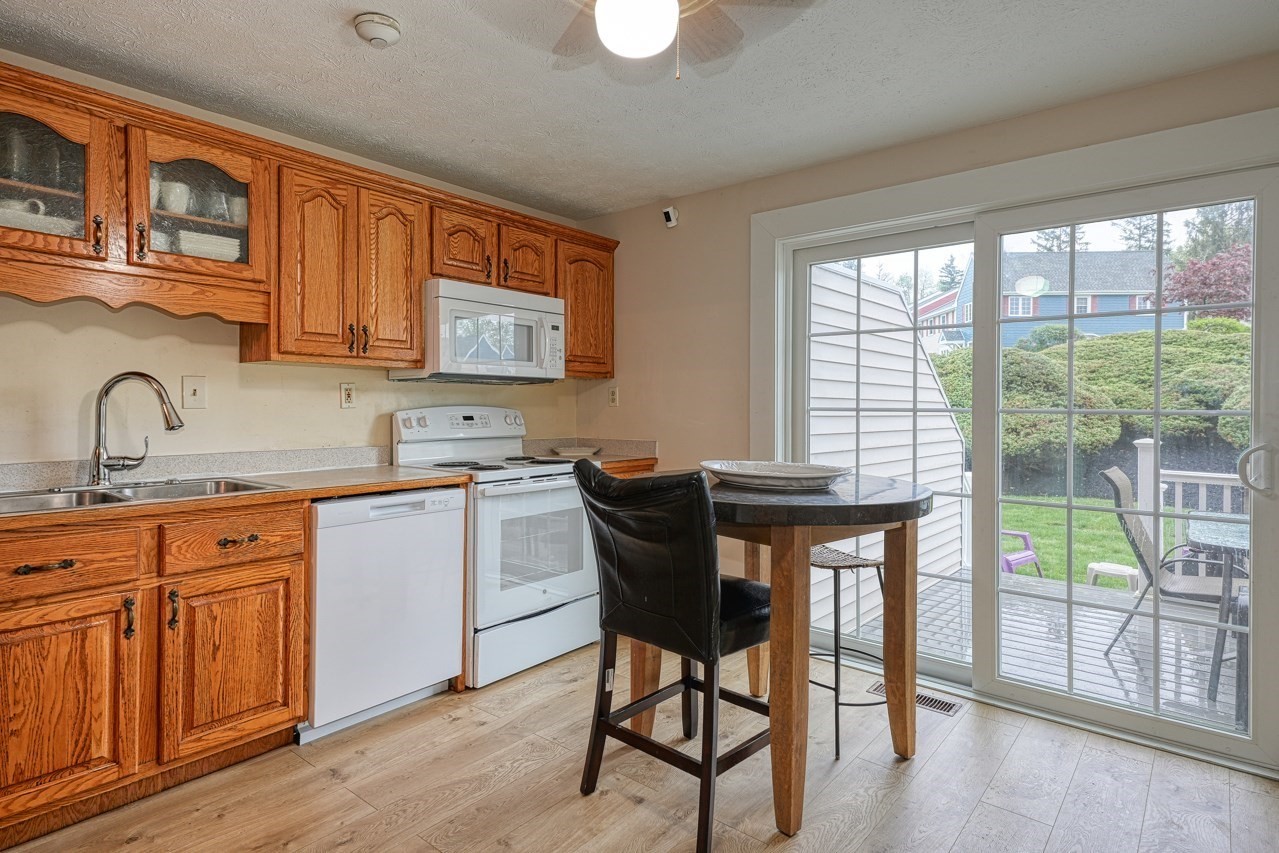 17 Fernwood Dr Unit D, Leominster, MA 01453 - Image 5