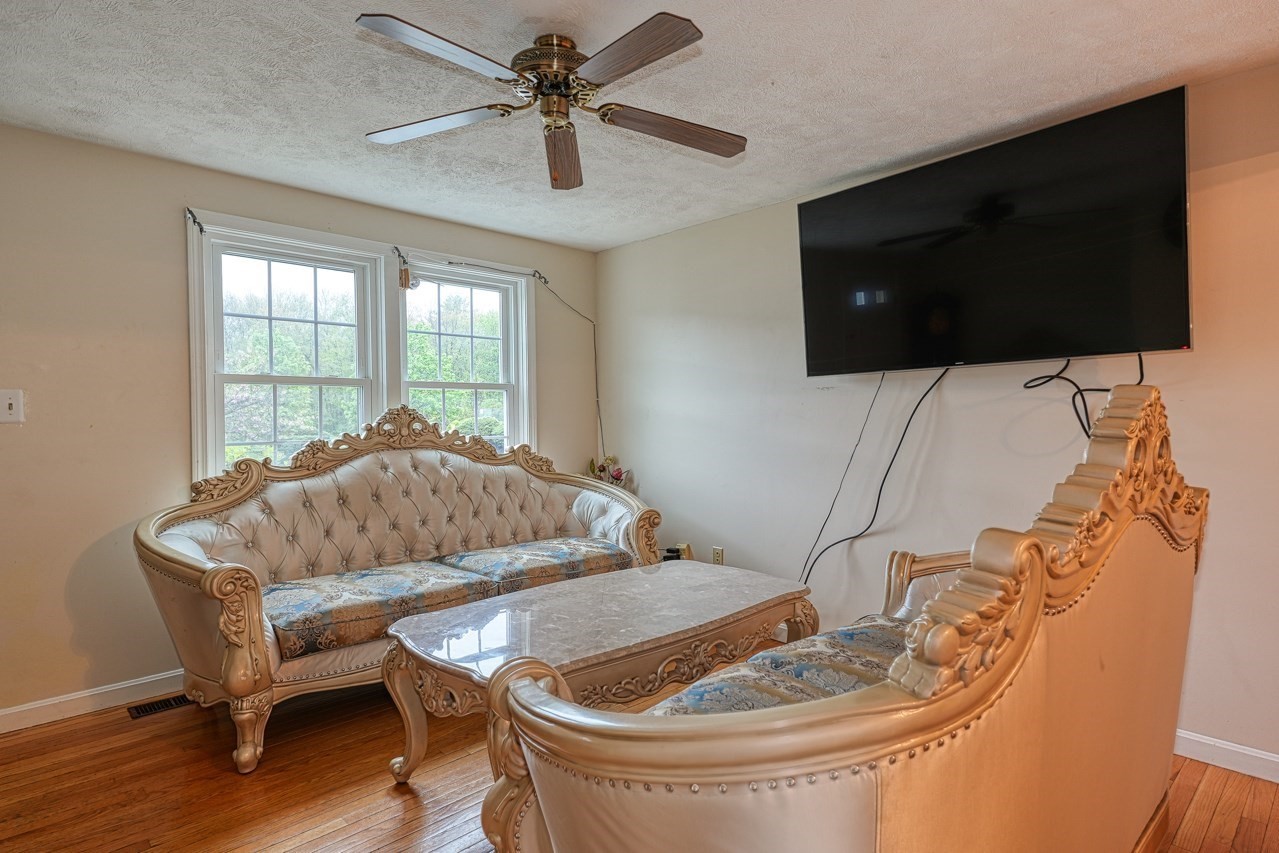 17 Fernwood Dr Unit D, Leominster, MA 01453 - Image 6