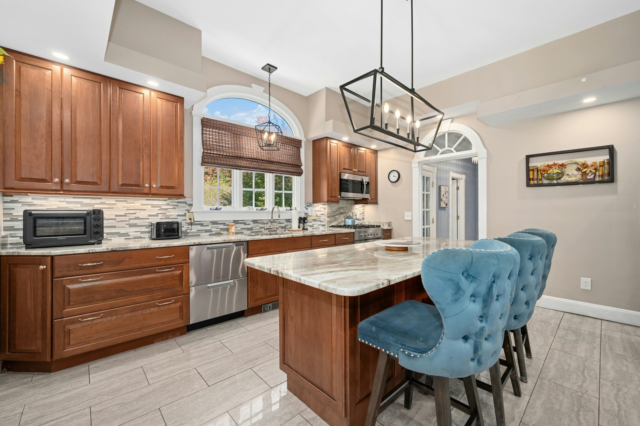 667 Grove St, Worcester, MA 01605 - Image 24