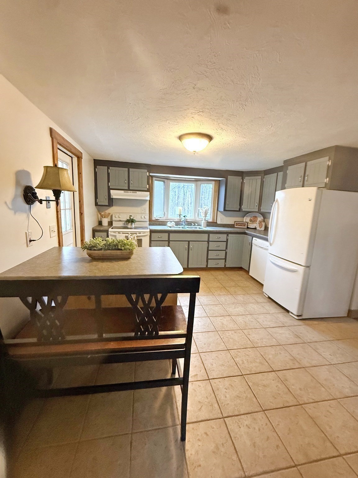 19 Laurelwood Ave, Leicester, MA 01524 - Image 7