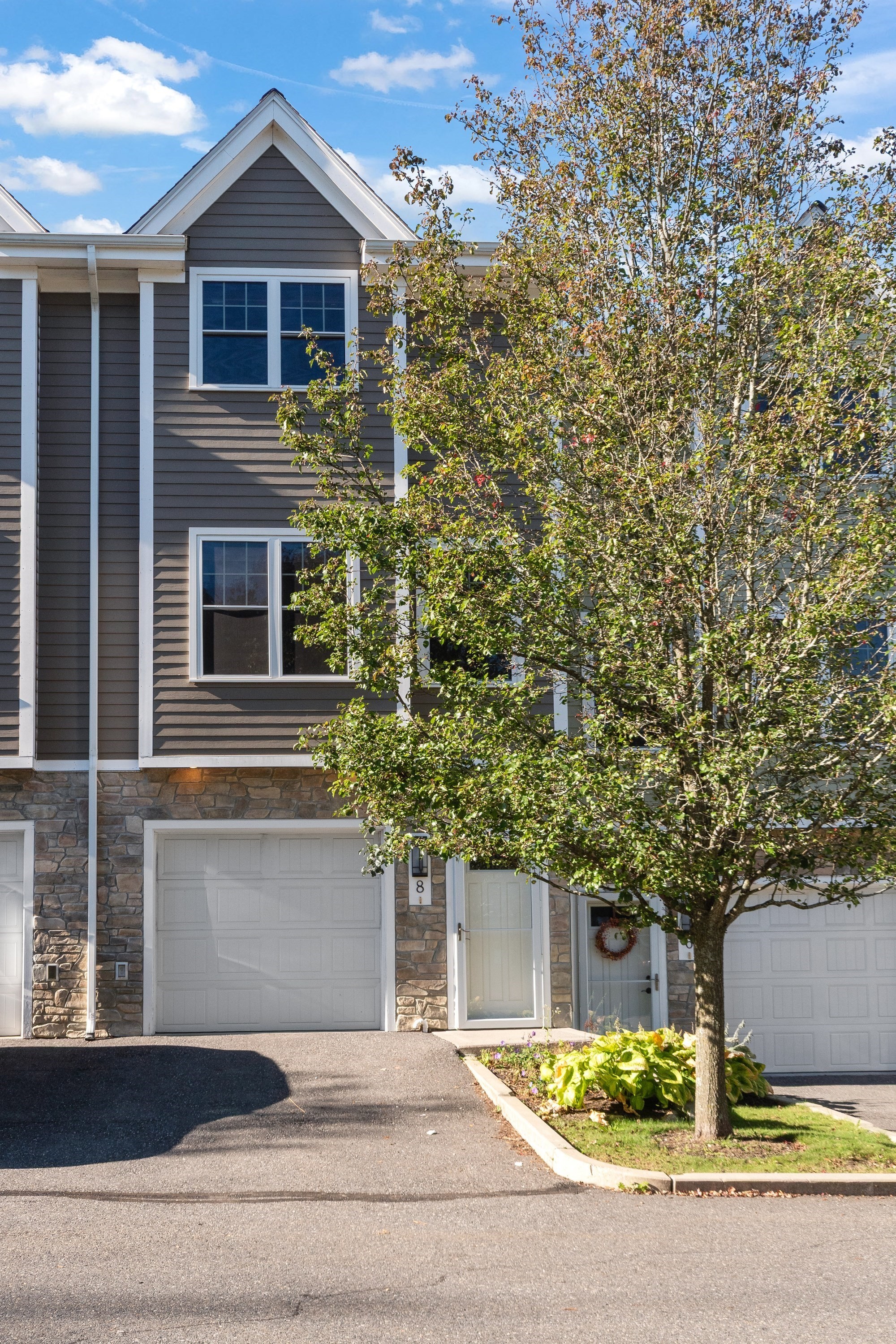 8 Saint Marys Way Unit 8, Marlborough, MA 01752 - Image 2