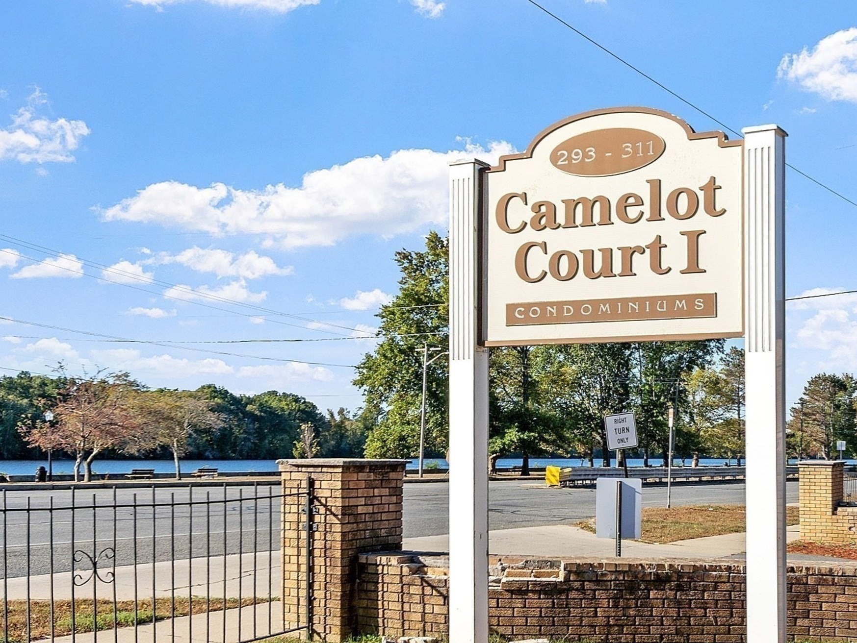 295 Pawtucket Blvd Unit 7, Lowell, MA 01854 - Image 3