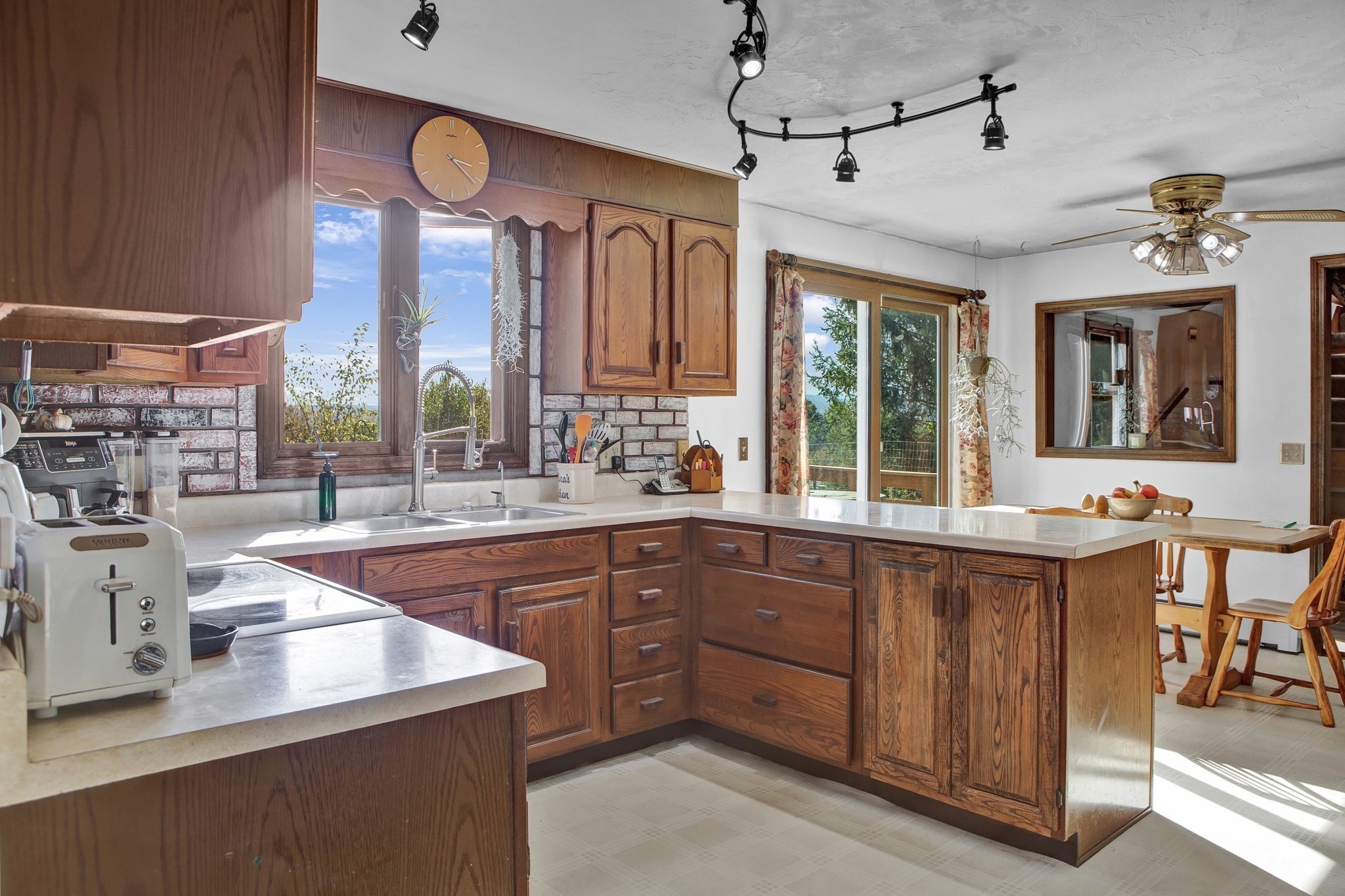 11 Rosewood Dr, Leominster, MA 01453 - Image 9