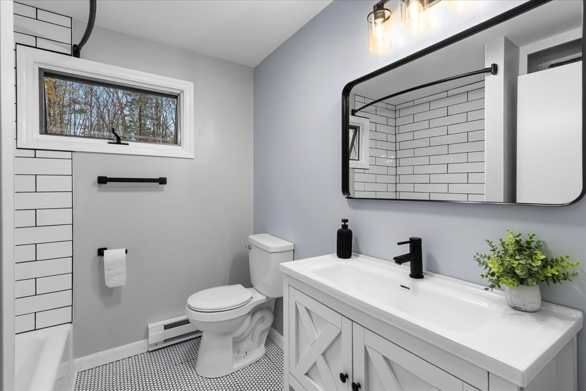 102 Leon Ct, Hanson, MA 02341 - Image 22