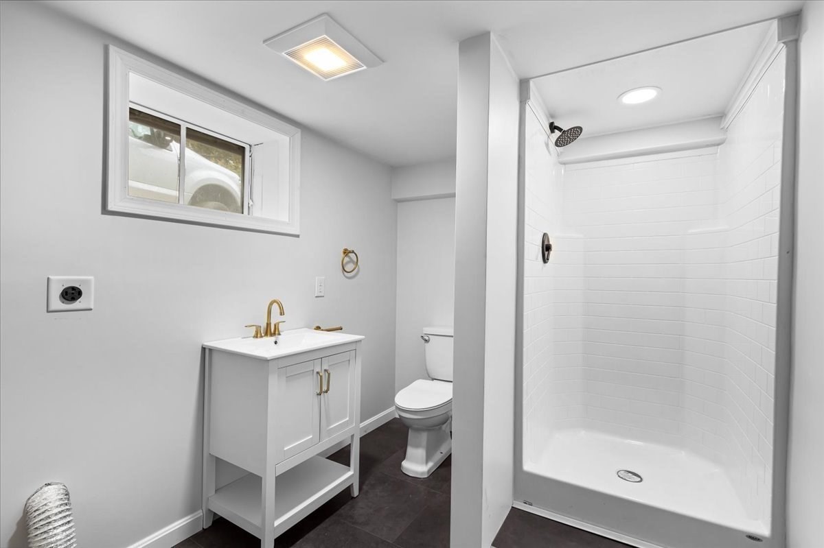 102 Leon Ct, Hanson, MA 02341 - Image 34