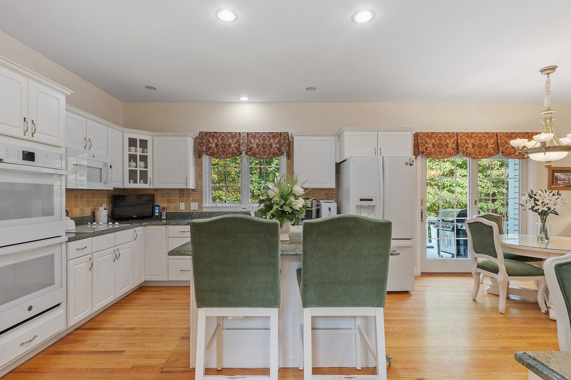 34 Joseph Rd, Shrewsbury, MA 01545 - Image 14