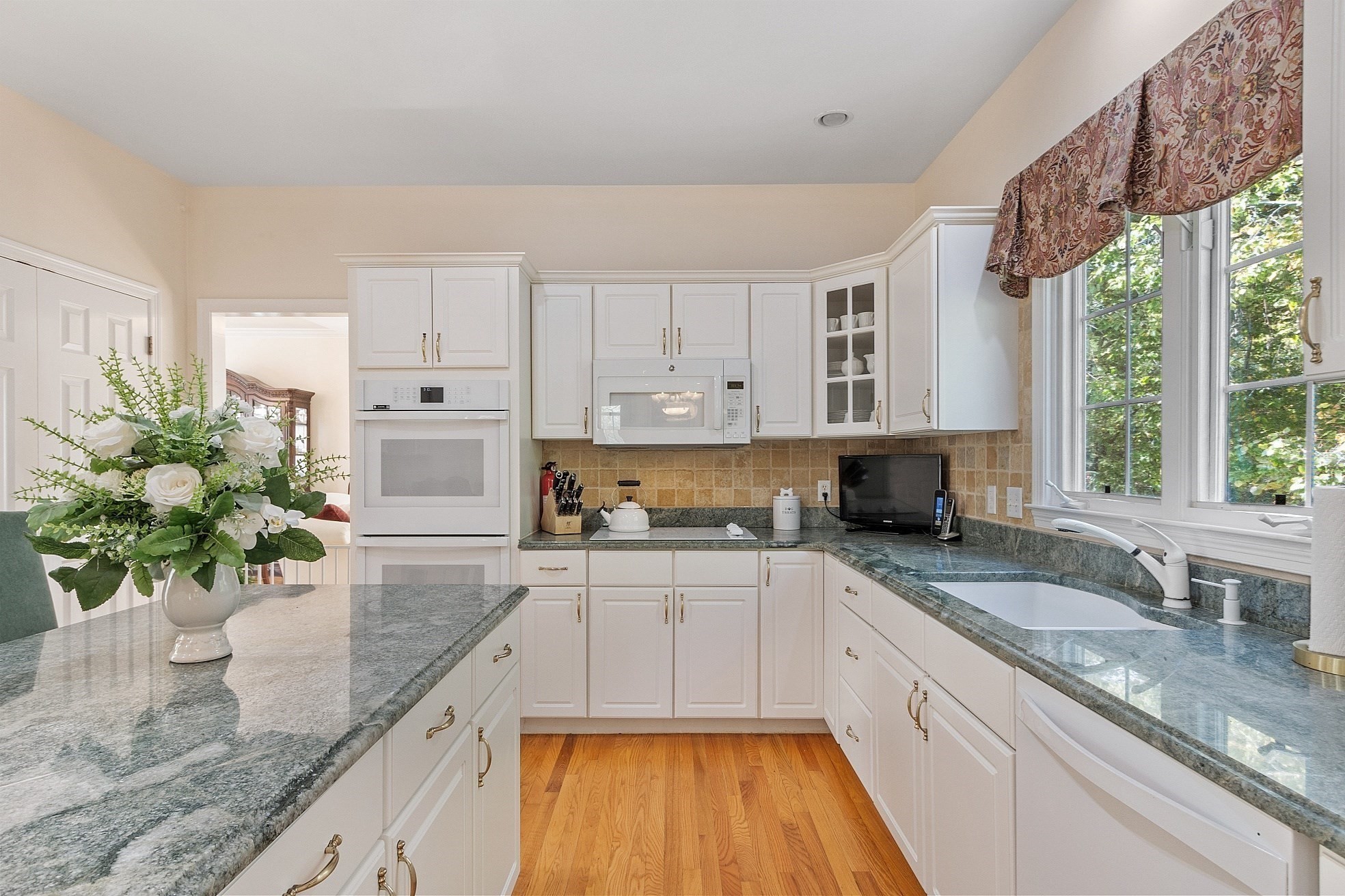 34 Joseph Rd, Shrewsbury, MA 01545 - Image 16