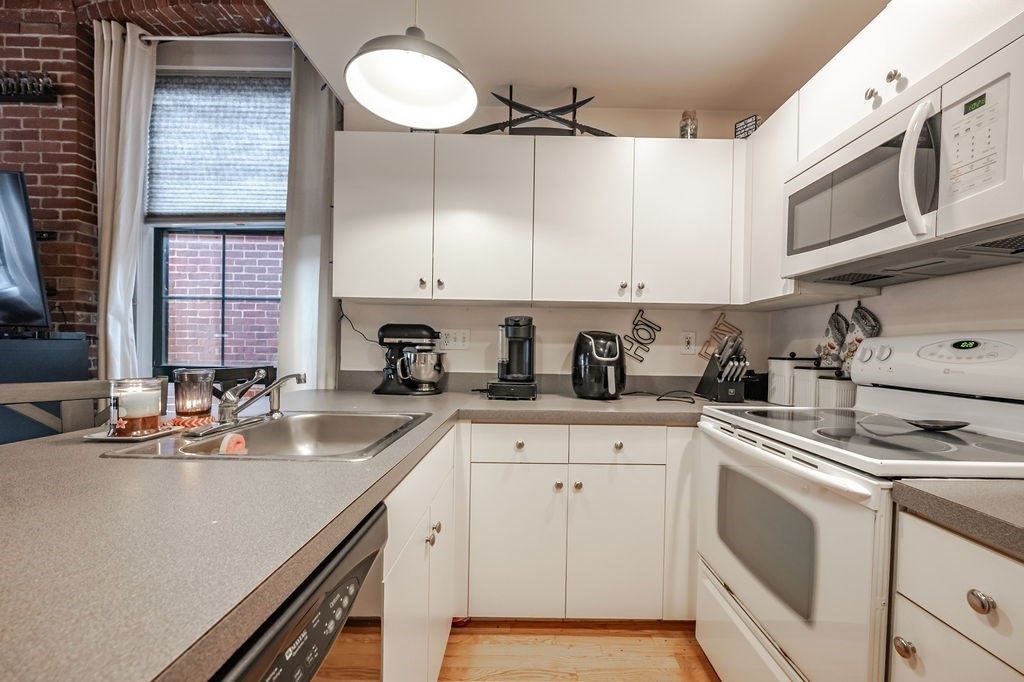 14 Sanford St Unit 15, Medway, MA 02053 - Image 15