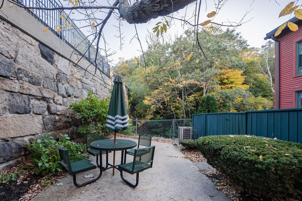 14 Sanford St Unit 15, Medway, MA 02053 - Image 6