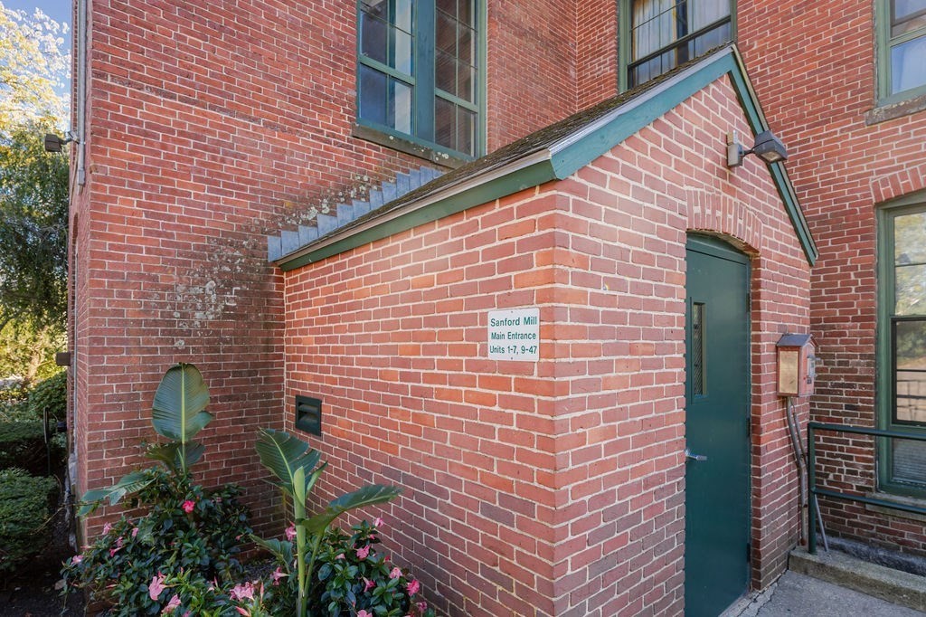 14 Sanford St Unit 15, Medway, MA 02053 - Image 7