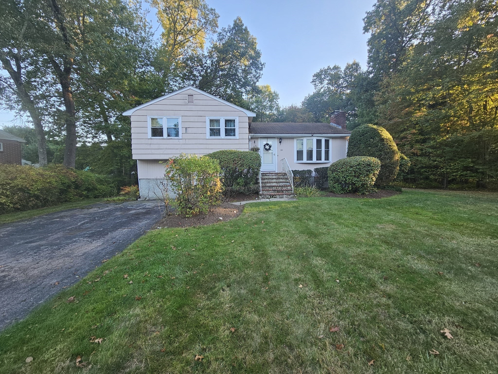 24 Eisenhower Dr, Easton, MA 02375