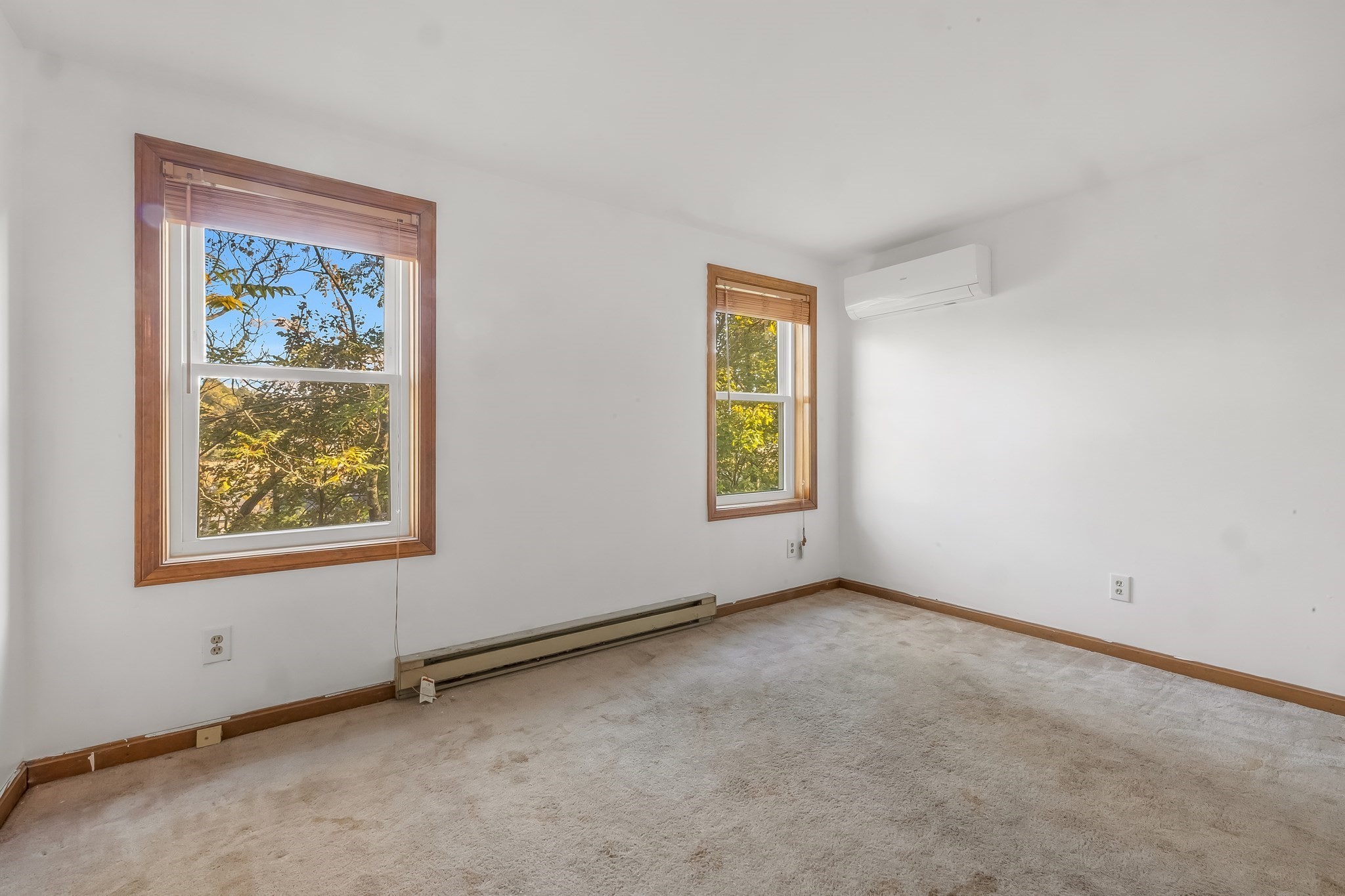 29 Chilmark St, Worcester, MA 01604 - Image 17