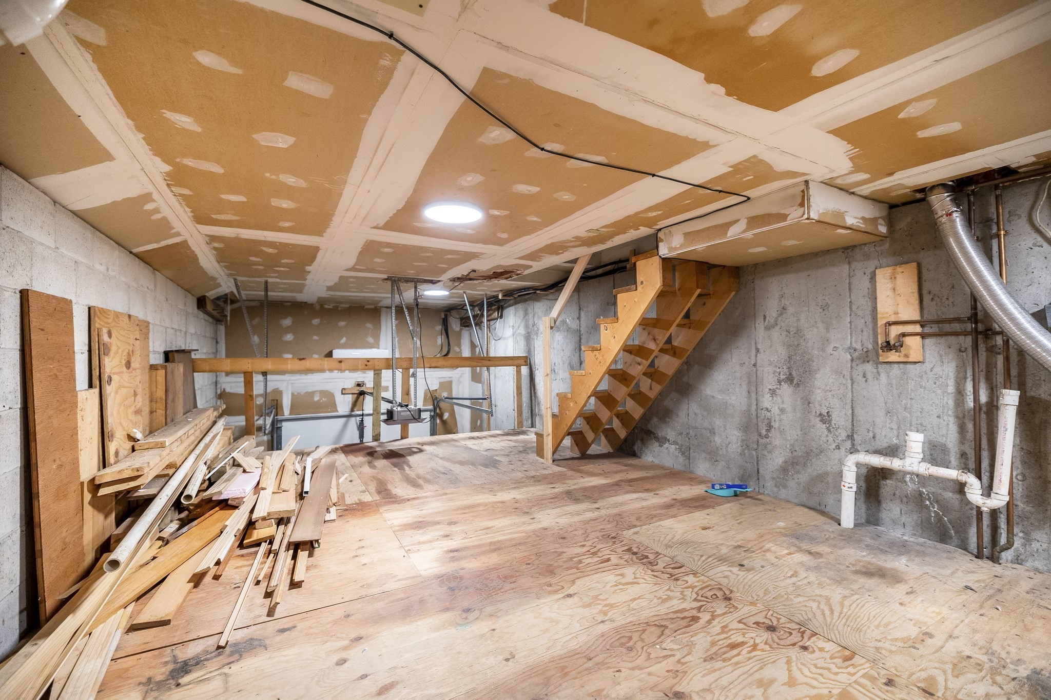 29 Chilmark St, Worcester, MA 01604 - Image 21