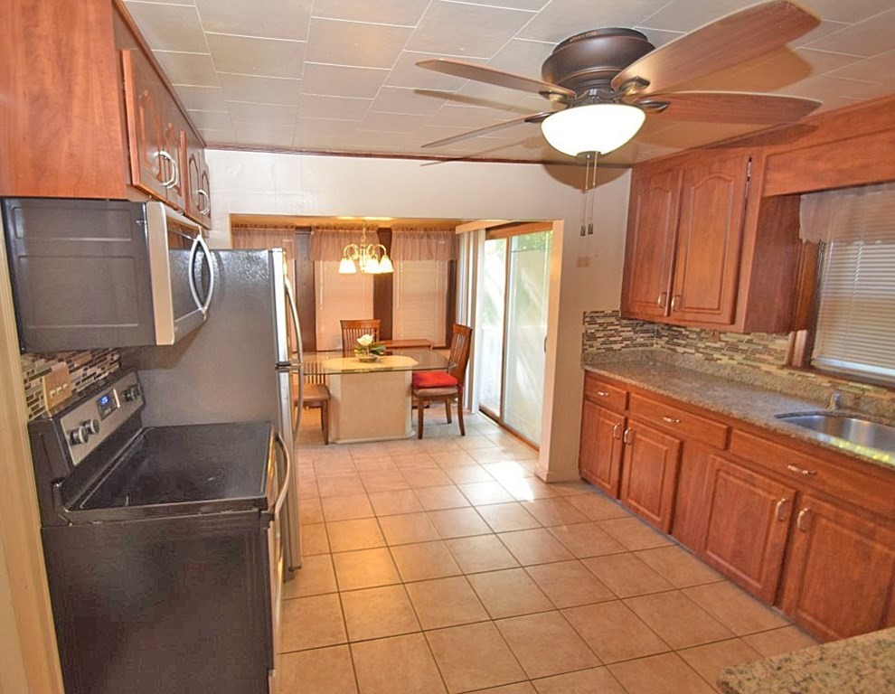 28 Silver St, Randolph, MA 02368 - Image 11