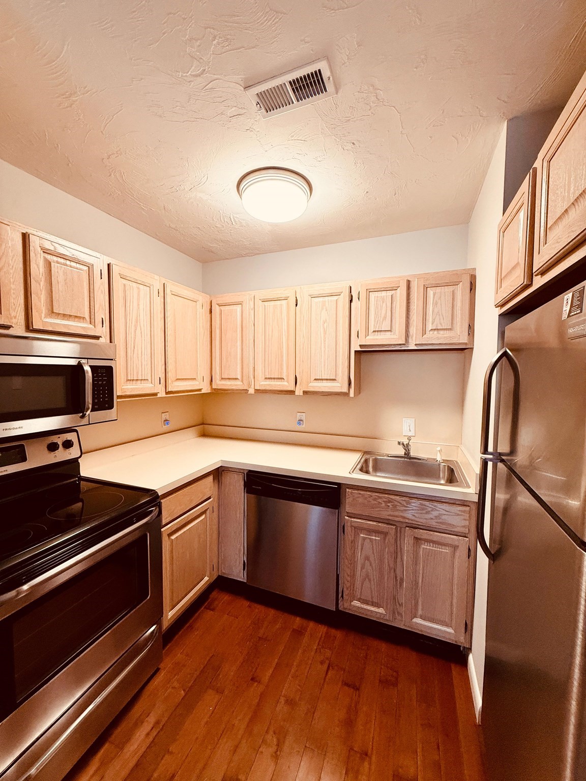 200 Falls Blvd Unit A105, Quincy, MA 02169