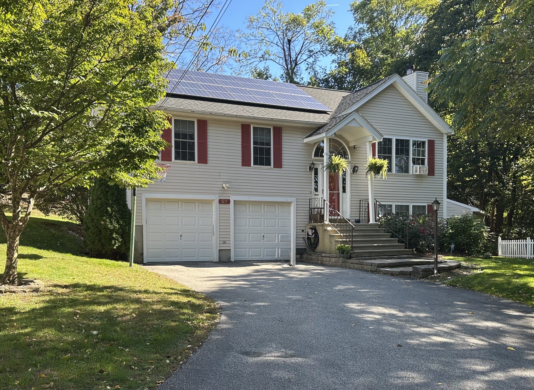 53 Denver Ter, Worcester, MA 01604