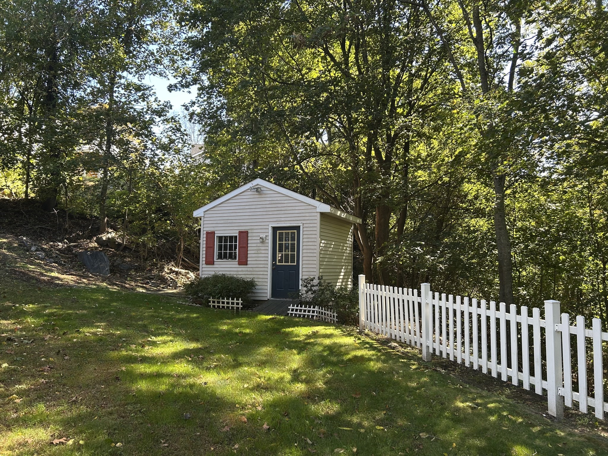 53 Denver Ter, Worcester, MA 01604 - Image 2