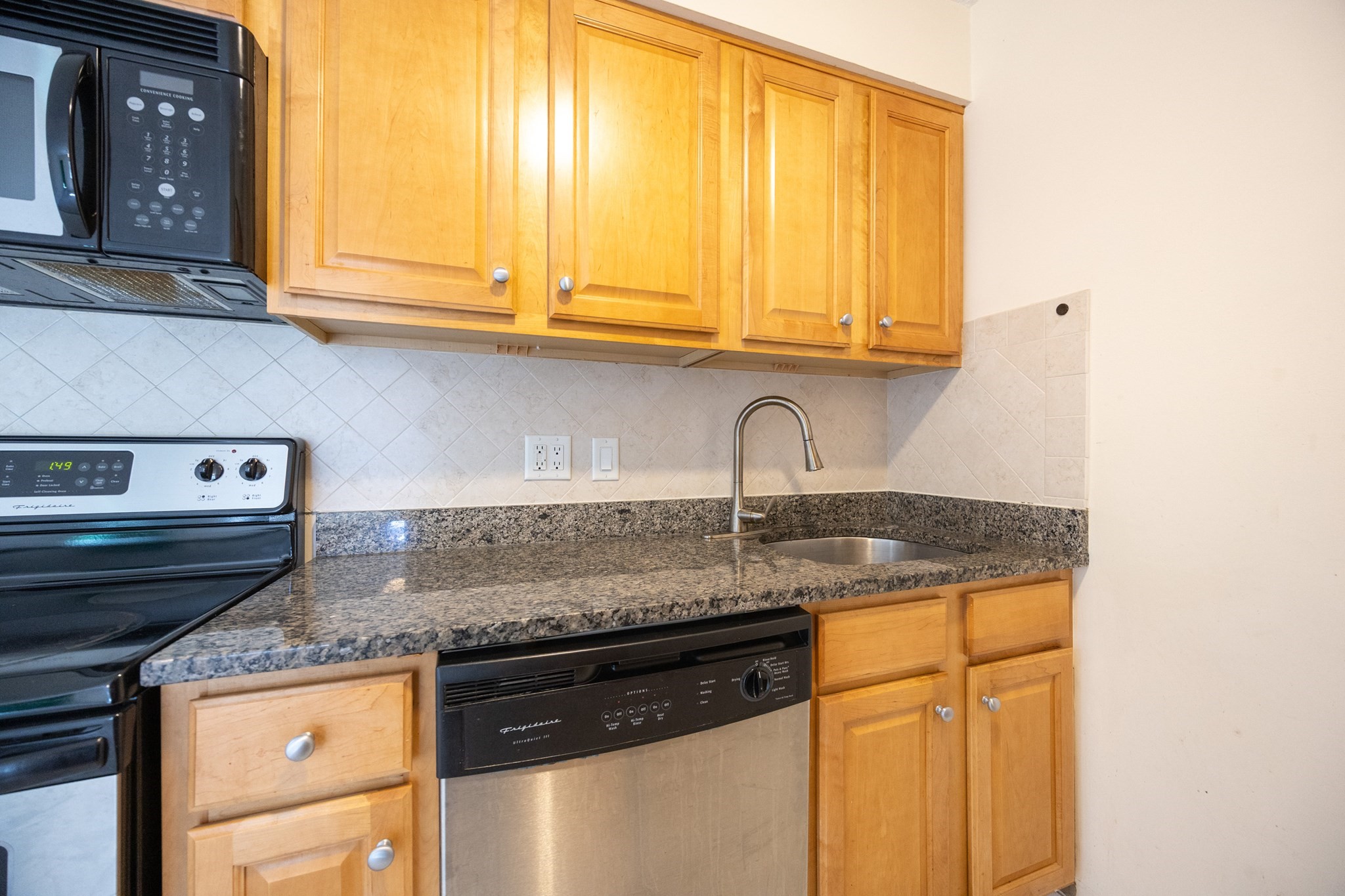 3 Dailey Street Unit J, Attleboro, MA 02703 - Image 10