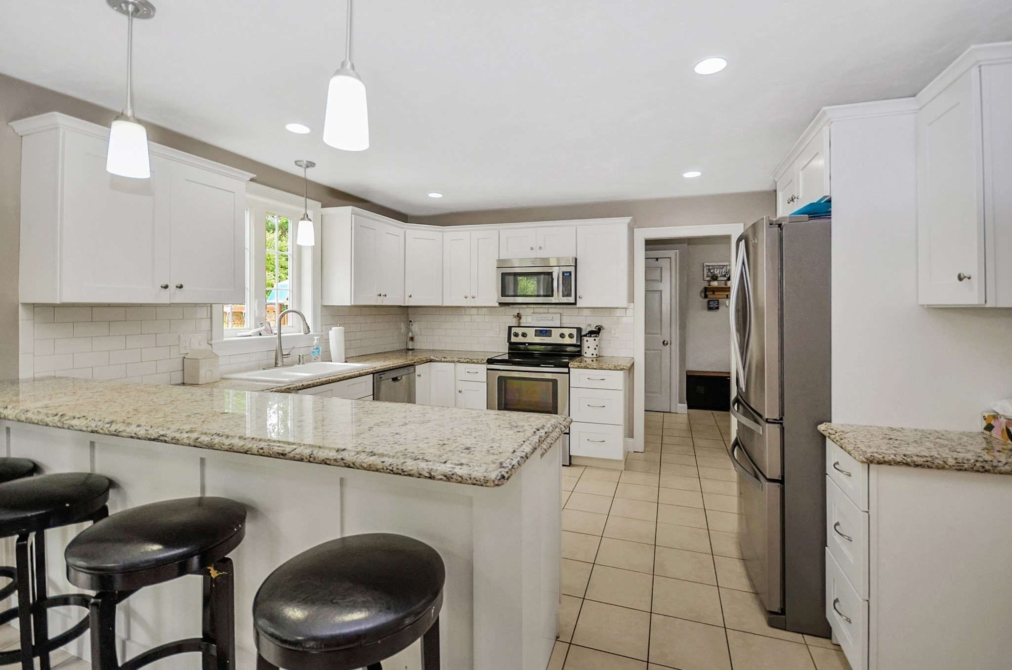 8 Autumn Gate Cir, Millbury, MA 01527 - Image 11