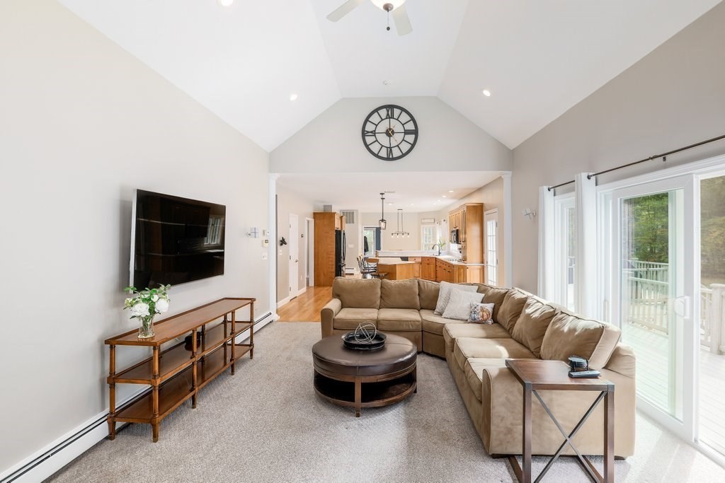 29 Lawrence Dr, Franklin, MA 02038 - Image 3