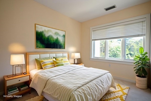 697 Hammond St, Apt 697