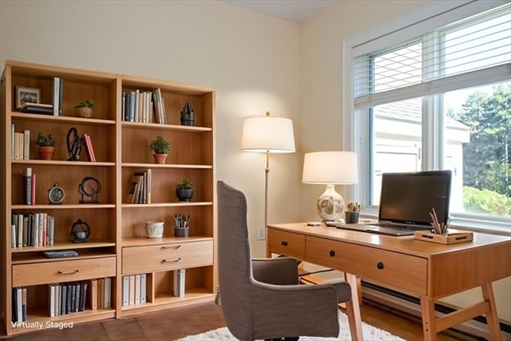 697 Hammond St, Apt 697