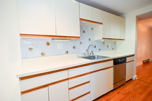 697 Hammond St, Apt 697