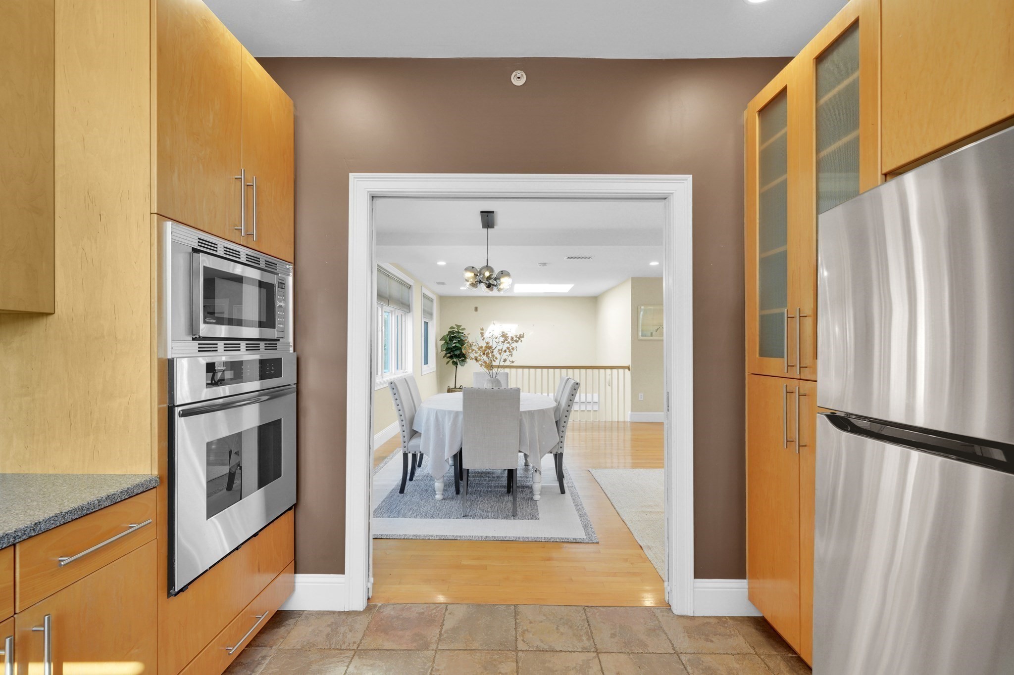 38 Brookford St Unit 2, Cambridge, MA 02140