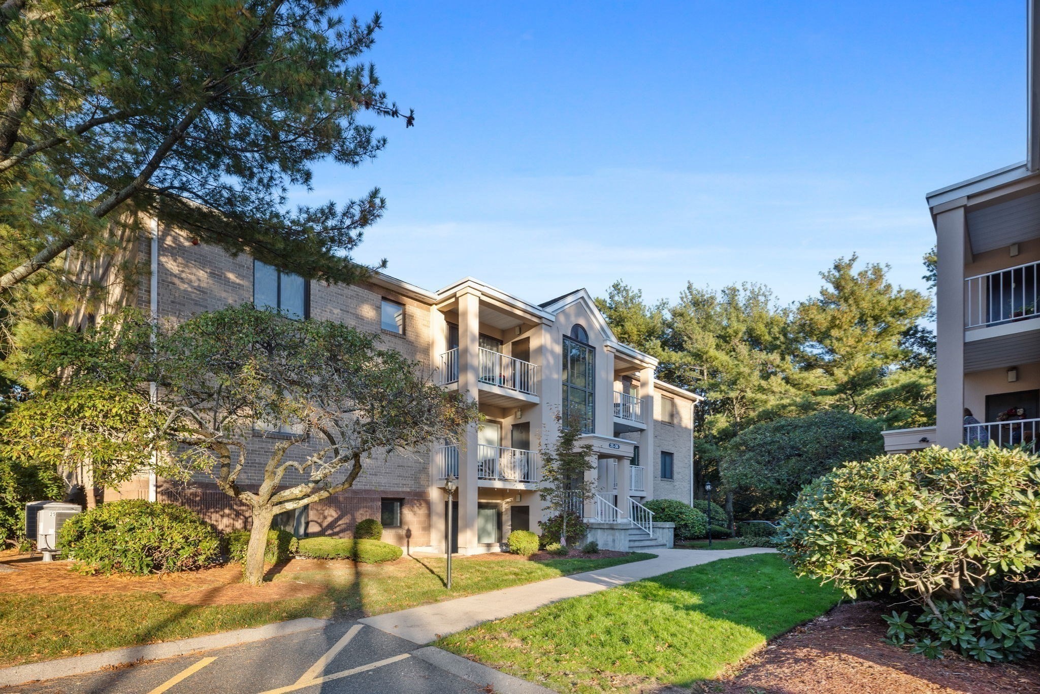 14 Bourbon St Unit 25, Peabody, MA 01960 - Image 28