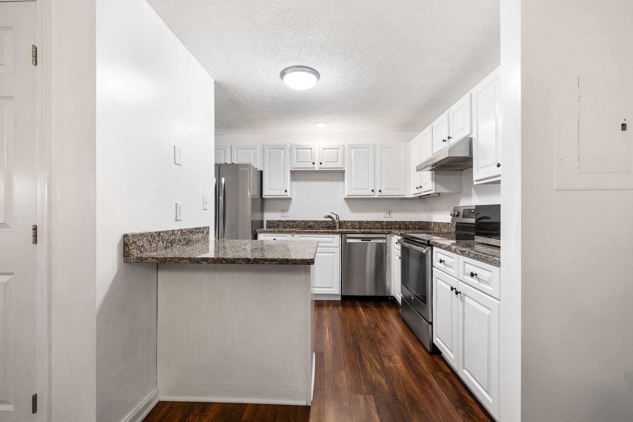 14 Bourbon St Unit 25, Peabody, MA 01960 - Image 4