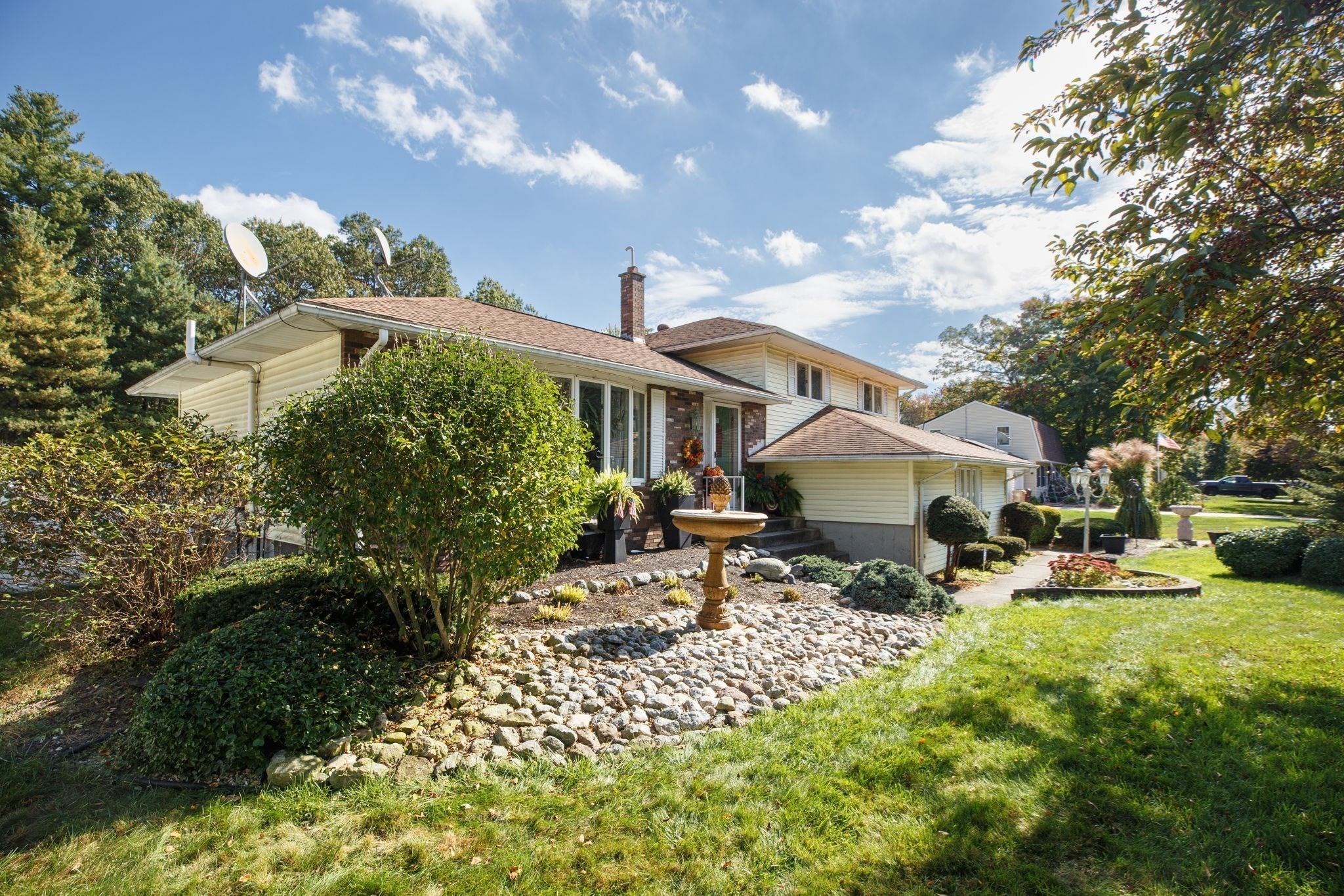 173 Colonial Dr, Ludlow, MA 01056 - Image 3