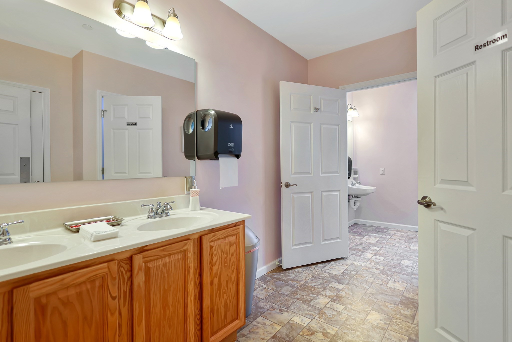 1400 Broadway Rd, Dracut, MA 01826 - Image 16