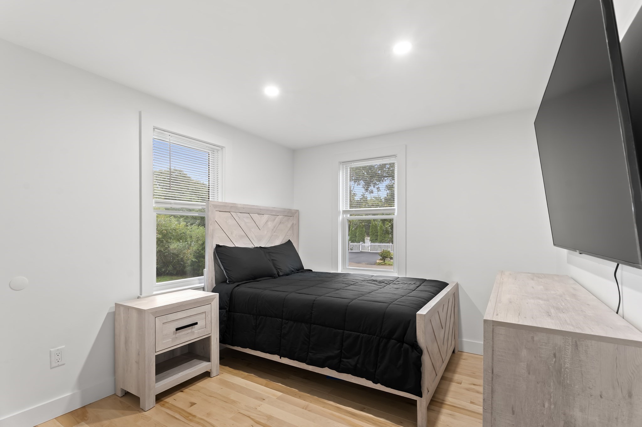 9 Theroux Dr, Falmouth, MA 02536 - Image 12