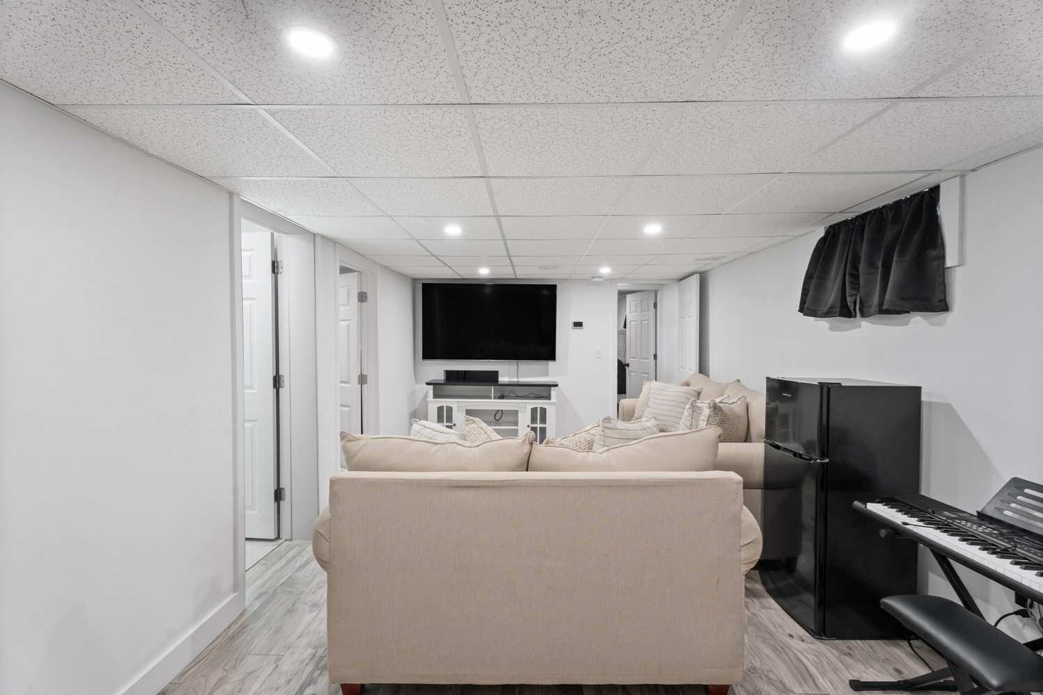 9 Theroux Dr, Falmouth, MA 02536 - Image 16