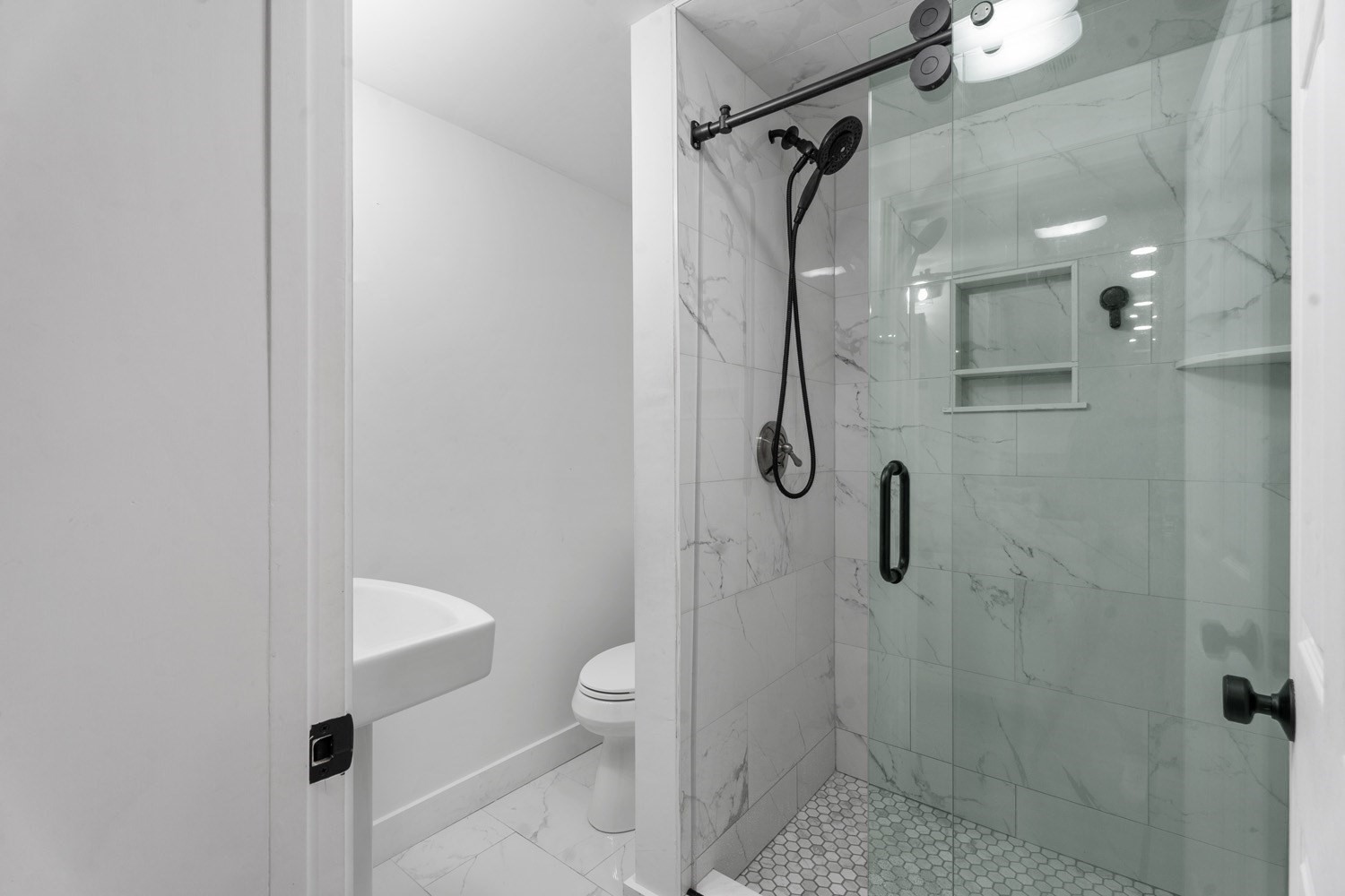 9 Theroux Dr, Falmouth, MA 02536 - Image 17