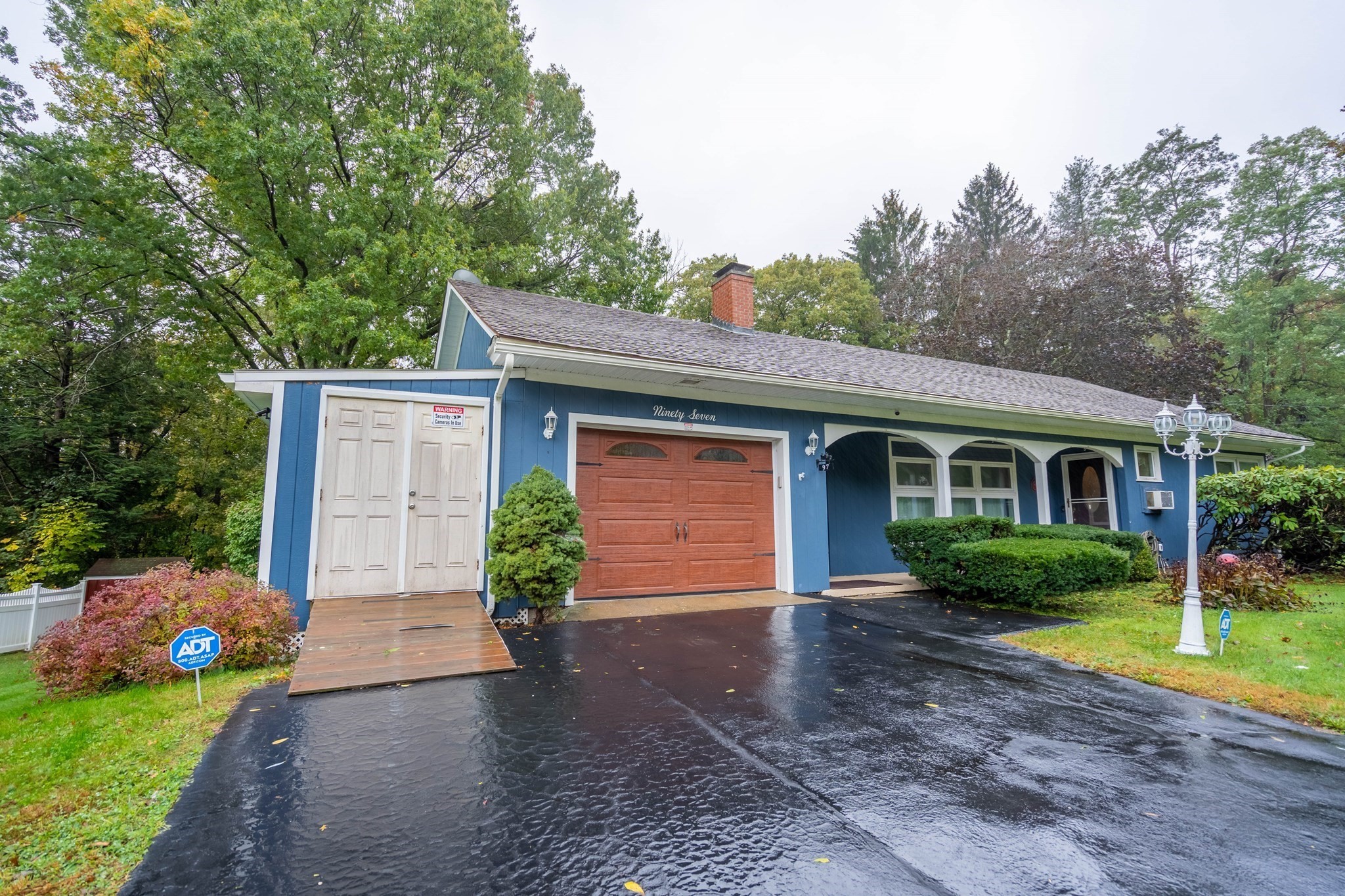 97 Parkton Ave, Worcester, MA 01605