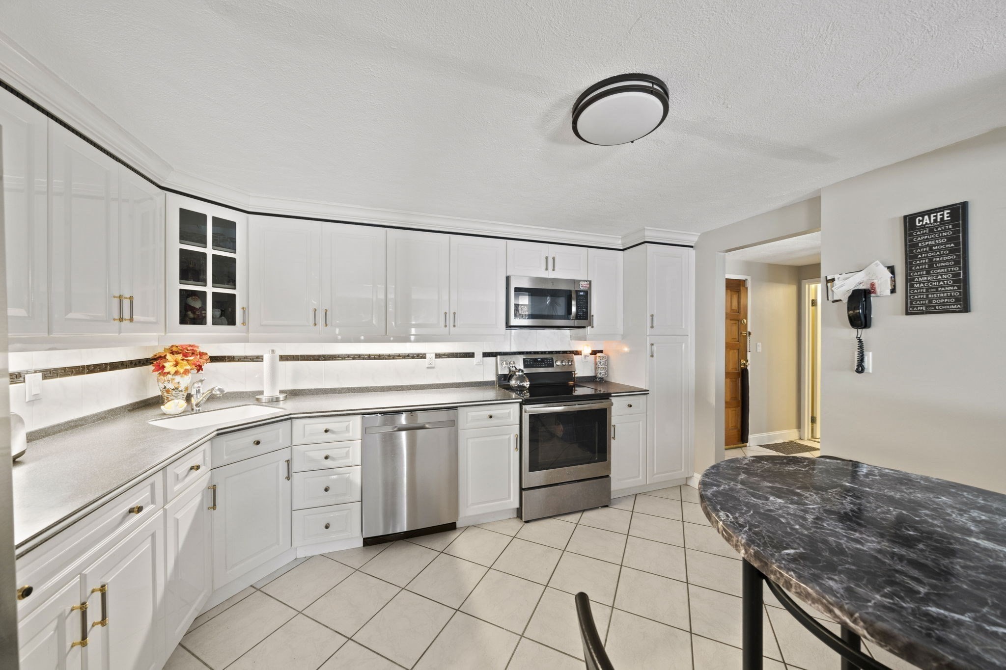 9 Broadway Unit 305, Saugus, MA 01906 - Image 4