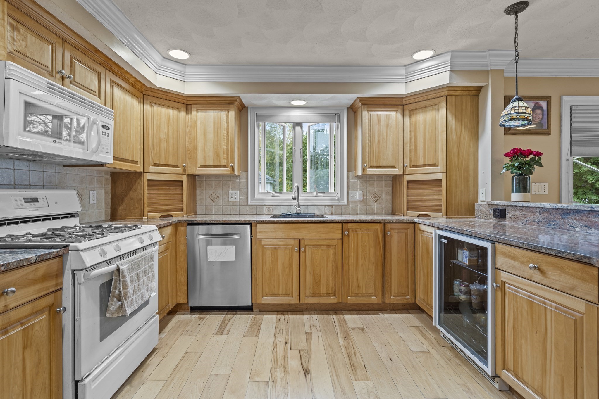 385 Sutton St Unit 385, North Andover, MA 01845 - Image 2