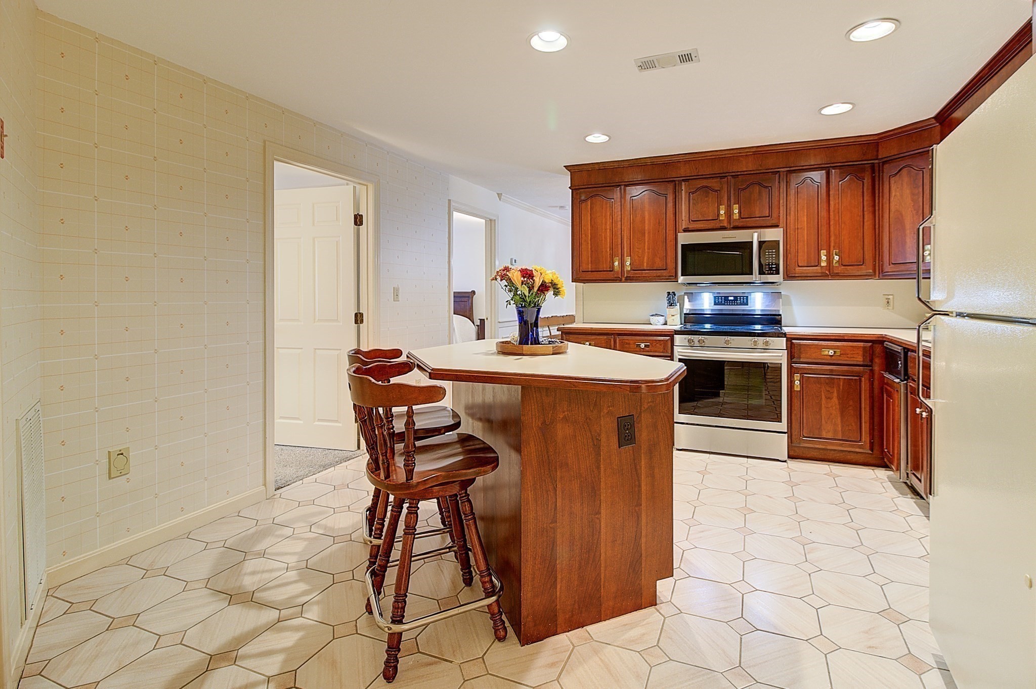 785 Washington Street Unit 206, Norwood, MA 02062 - Image 16