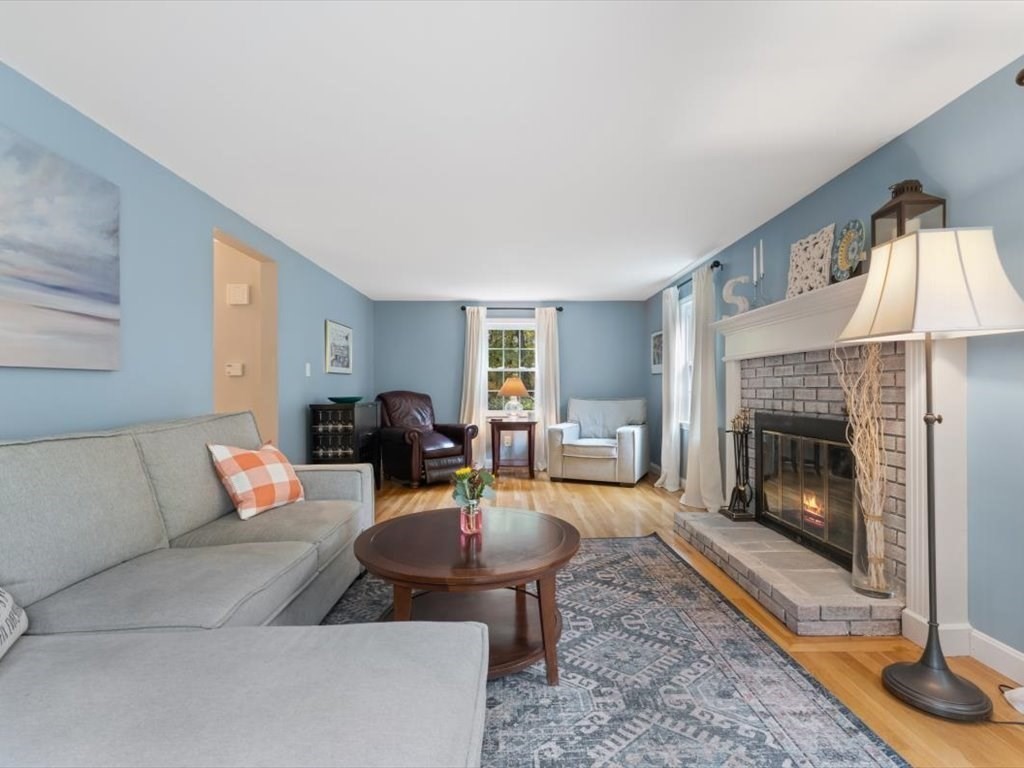 33 Daniels St, Franklin, MA 02038 - Image 12