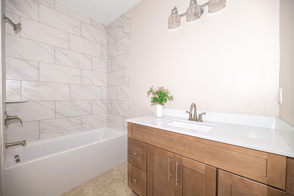 8 Meadowview Lane Unit B, Salisbury, MA 01952 - Image 9